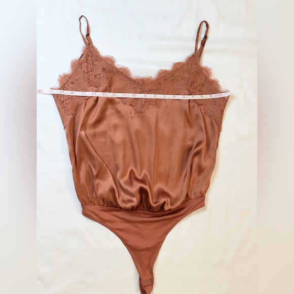 Abercrombie & Fitch Satin/Silk Lace Trim Bodysuit - Rose Gold - M - Picture 8 of 10
